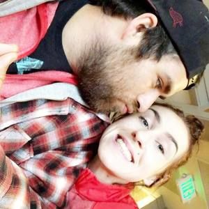 Meet your Posher, Ari